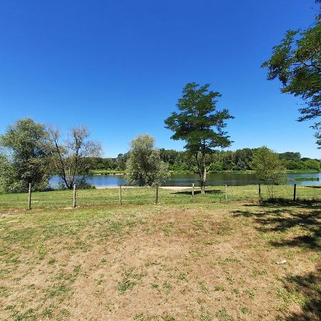 Camping Onlycamp Le Port Saint-Benoit-sur-Loire ภายนอก รูปภาพ